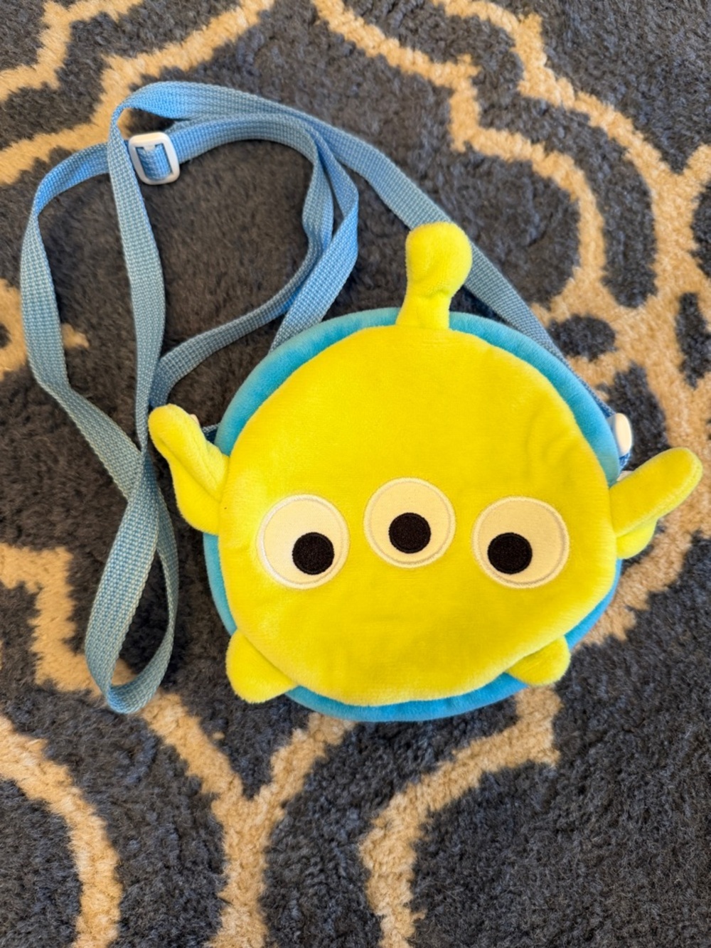 Alien Plush Crossbody Pouch